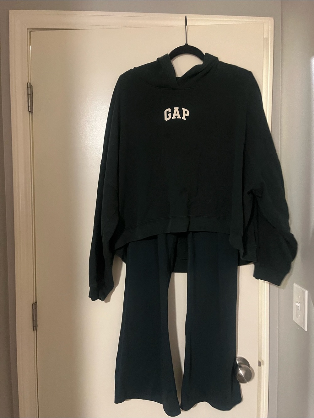 GAP Green Matching Set - Picture 3 of 3